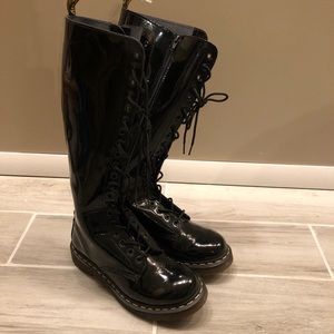 Vinyl 1B60 Dr Martens